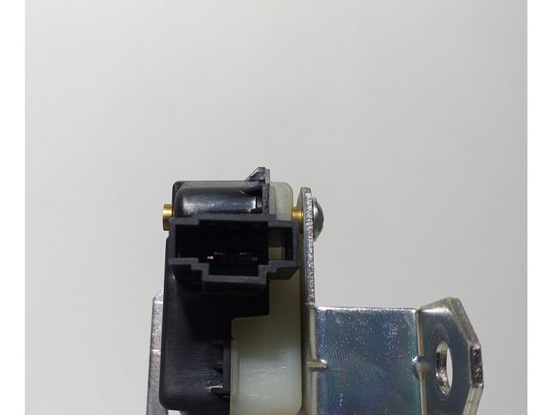 Recambio de cerradura maletero / porton para volkswagen touareg (7l6) v6 tdi referencia OEM IAM 7L0827506E 64273 