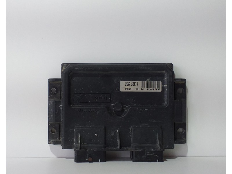 Recambio de centralita motor uce para peugeot 206 berlina x-line referencia OEM IAM 9641390180 72781 R