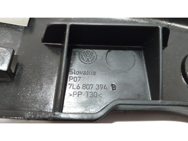 Recambio de molduras traseras para volkswagen touareg (7la) tdi v6 referencia OEM IAM 7L6807394B 52355 