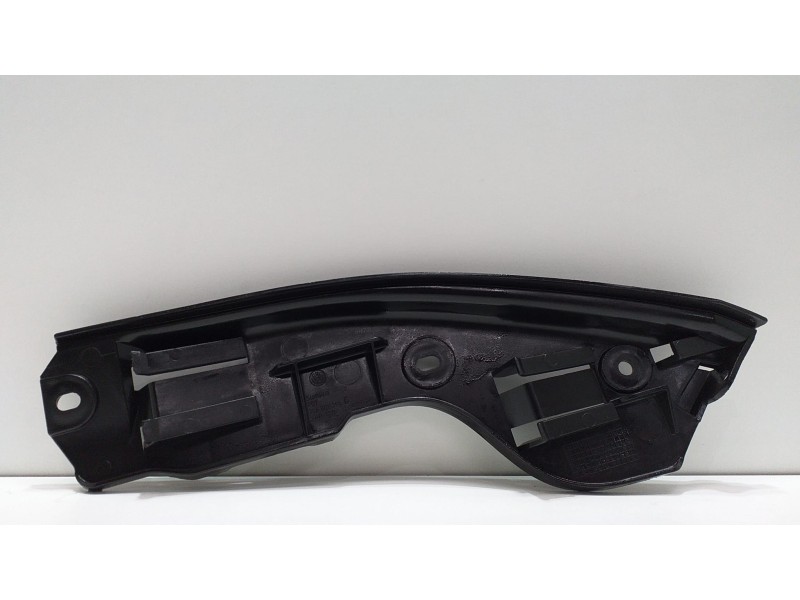 Recambio de molduras traseras para volkswagen touareg (7la) tdi v6 referencia OEM IAM 7L6807394B 52355 