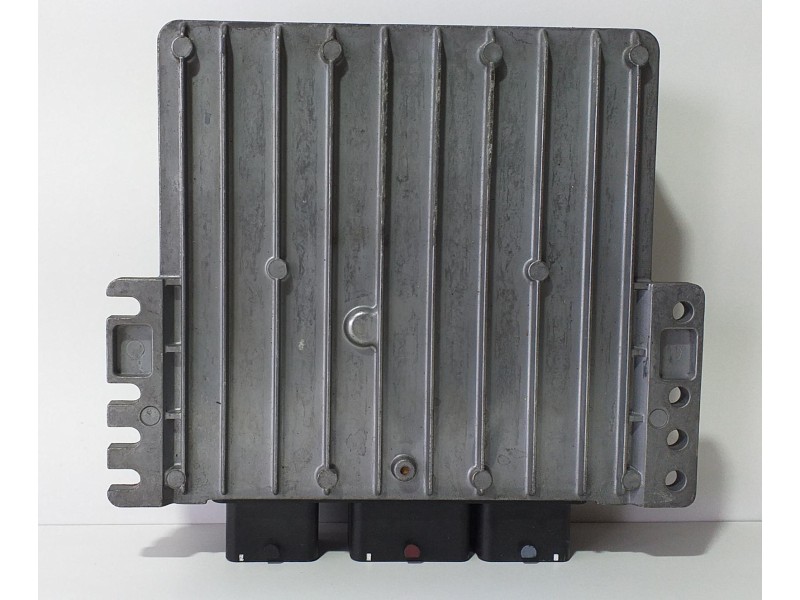 Recambio de centralita motor uce para peugeot 307 (s1) xr referencia OEM IAM 9644895180 72797 R