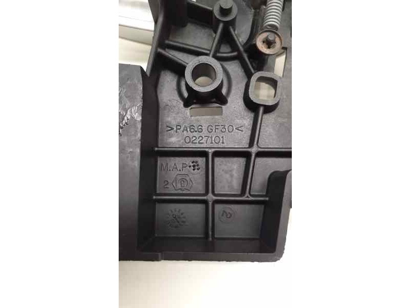 Recambio de maneta interior trasera derecha para peugeot partner kombi access referencia OEM IAM 9682100677 39436 