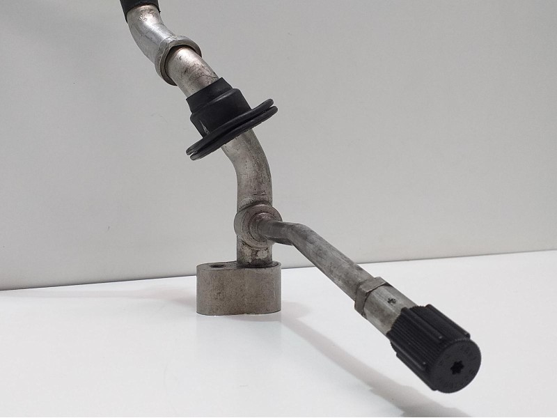 Recambio de tubos aire acondicionado para volkswagen touareg (7la) tdi v6 referencia OEM IAM 7L6820743B 52363 