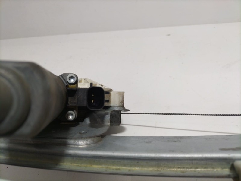 Recambio de elevalunas trasero derecho para chrysler 300 c 3.0 crd referencia OEM IAM 7746807802 80046 R