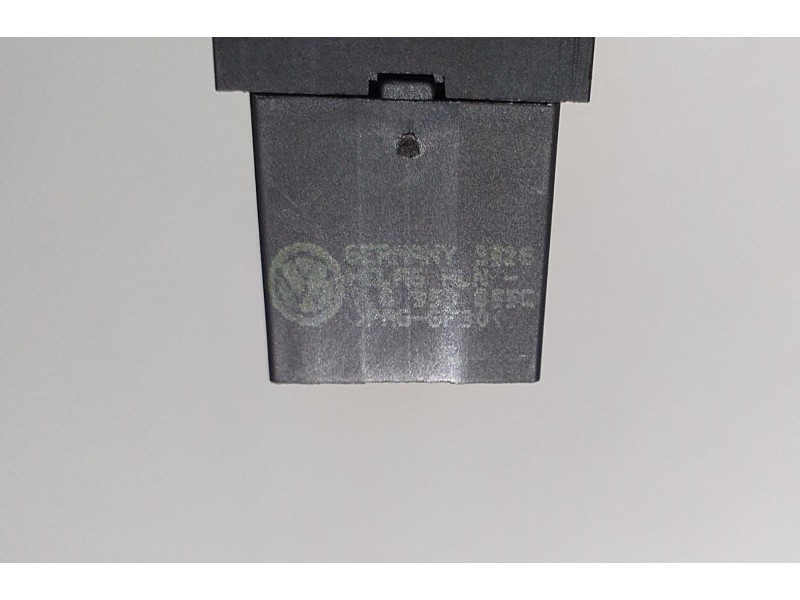 Recambio de mando elevalunas trasero derecho para volkswagen touareg (7l6) v6 tdi referencia OEM IAM 7L6959855C 64307 