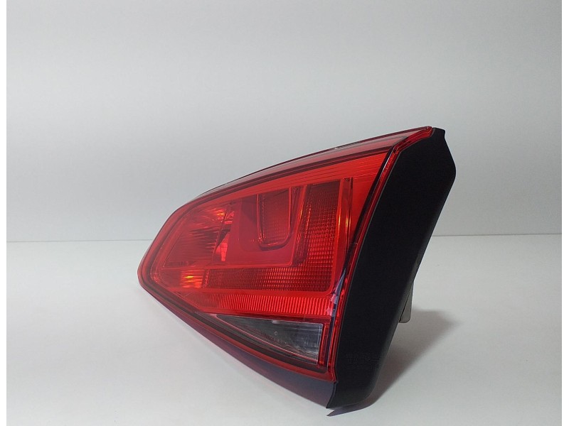 Recambio de piloto trasero derecho interior para volkswagen golf vii lim. advance bluemotion referencia OEM IAM 5G0945094AC 7281