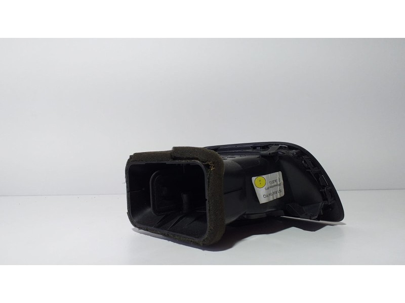 Recambio de rejilla aireadora para volkswagen golf vii lim. advance bluemotion referencia OEM IAM 5G1819704P 72824 R