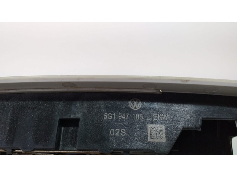 Recambio de luz interior para volkswagen golf vii lim. advance bluemotion referencia OEM IAM 5G1947105L 72836 R