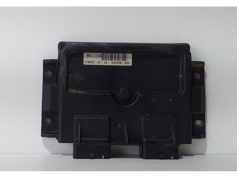 Recambio de centralita motor uce para peugeot 206 berlina xn referencia OEM IAM 9641390180 72849 R