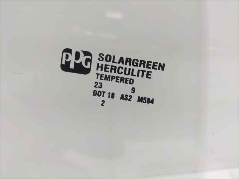 Recambio de luna trasera derecha para chrysler 300 c 3.0 crd referencia OEM IAM EXL 80105 R