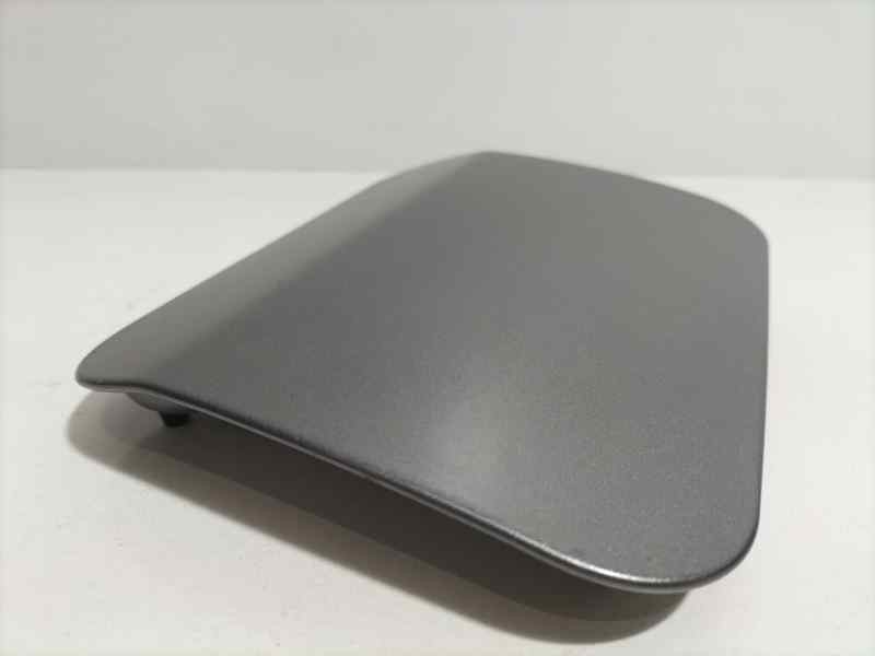 Recambio de tapa exterior combustible para chrysler 300 c 3.0 crd referencia OEM IAM 05065199AG 80111 R