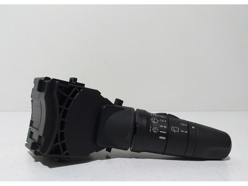 Recambio de mando limpia para nissan terrano/terrano.ii (r20) comfort referencia OEM IAM 25260AV775 64384 