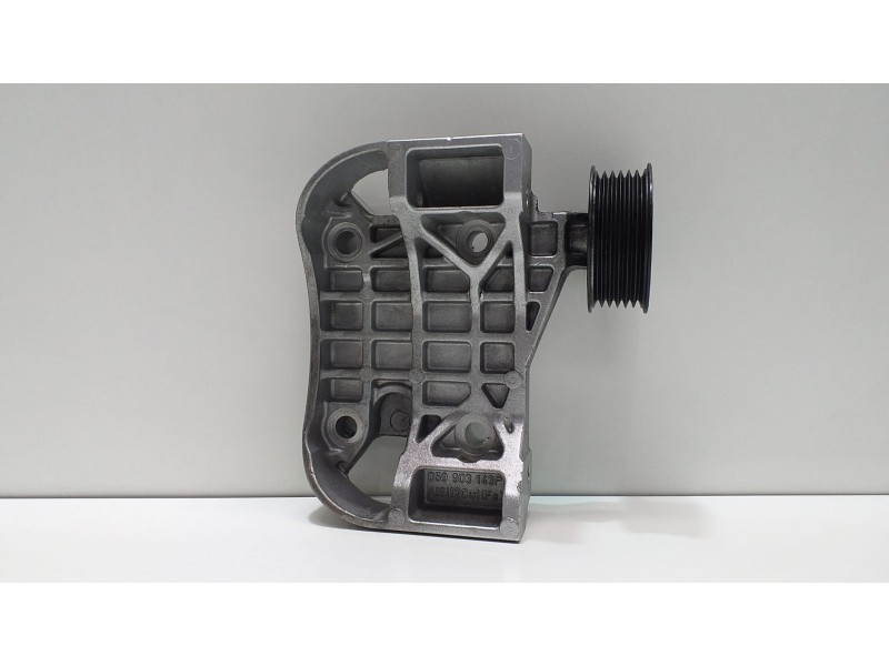 Recambio de soporte alternador para volkswagen touareg (7la) tdi v6 referencia OEM IAM 059903143P 52445 