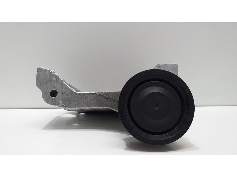 Recambio de soporte alternador para volkswagen touareg (7la) tdi v6 referencia OEM IAM 059903143P 52445 