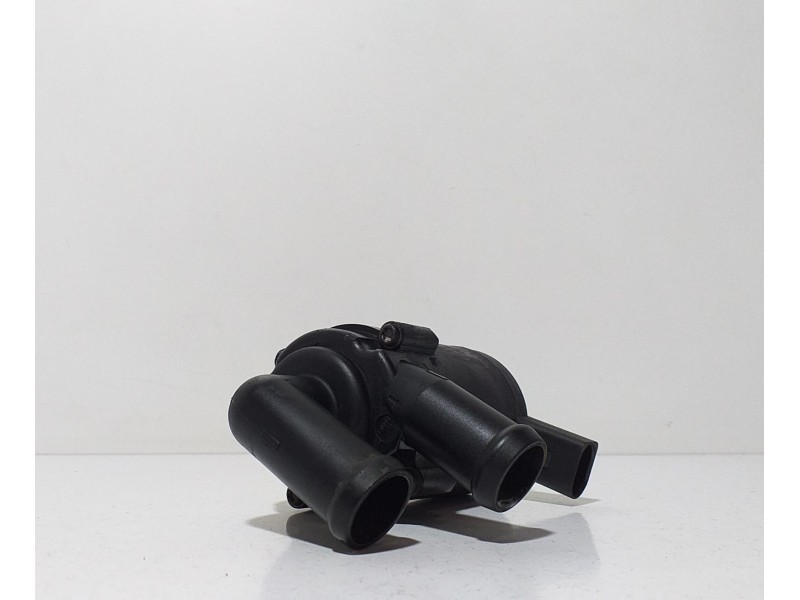 Recambio de bomba agua para volkswagen touareg (7l6) v6 tdi referencia OEM IAM 7L0965561J 64402 