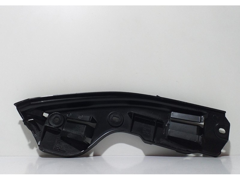 Recambio de molduras traseras para volkswagen touareg (7l6) v6 tdi referencia OEM IAM 7L6807393B 64403 
