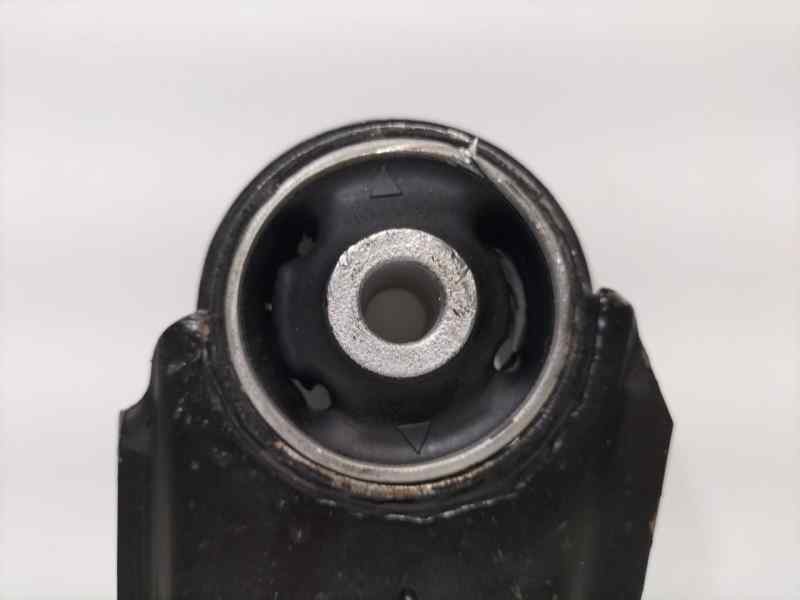 Recambio de brazo suspension inferior delantero derecho para volkswagen passat berlina (3a2) 1.9 tdi referencia OEM IAM 35740715