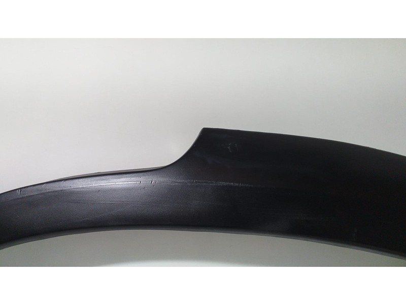 Recambio de aletin trasero izquierdo para nissan terrano/terrano.ii (r20) comfort referencia OEM IAM 938277F600 64411 