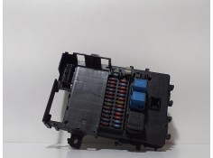Recambio de caja reles / fusibles para nissan terrano/terrano.ii (r20) comfort referencia OEM IAM TD27TI 64422  2