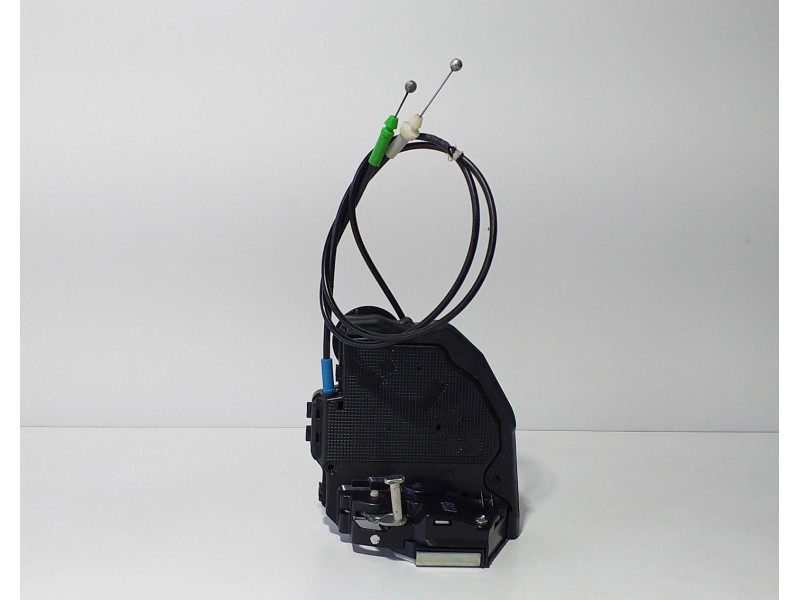 Recambio de cerradura puerta trasera izquierda para toyota auris luna+ referencia OEM IAM 6906042021 72932 R