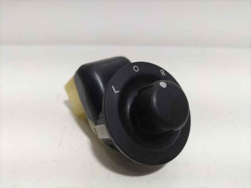 Recambio de mando retrovisor para chrysler 300 c 3.0 crd referencia OEM IAM P56040524AF 80132 R