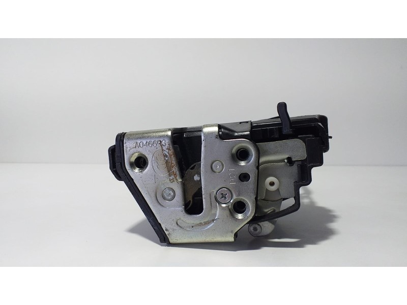 Recambio de cerradura puerta trasera izquierda para toyota auris luna+ referencia OEM IAM 6906042021 72932 R