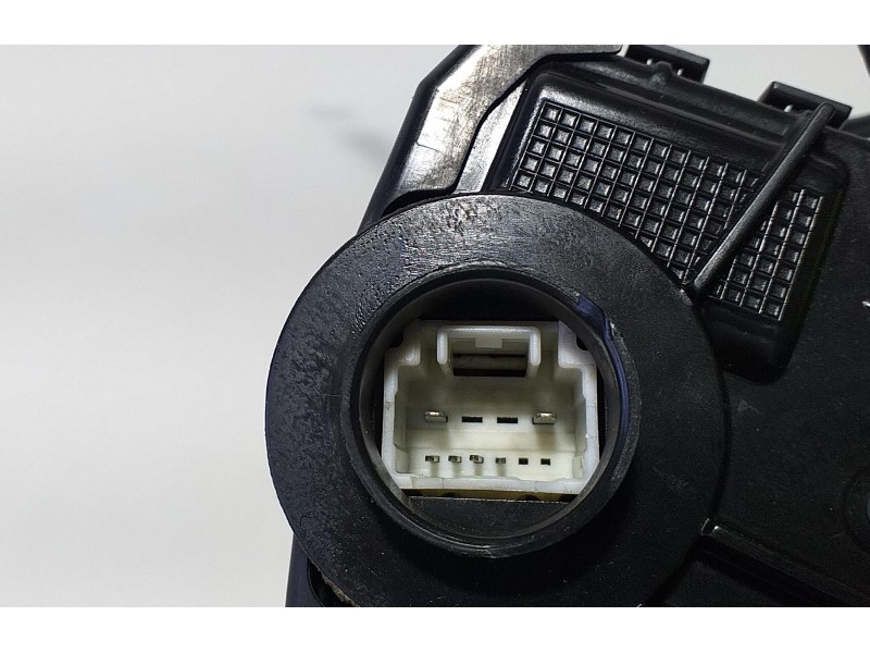 Recambio de cerradura puerta delantera izquierda para toyota auris luna+ referencia OEM IAM A046693 72935 R