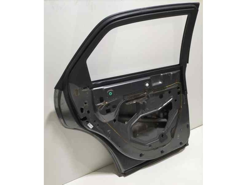 Recambio de puerta trasera izquierda para chrysler 300 c 3.0 crd referencia OEM IAM 5134177AE 80136 R
