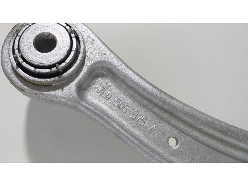 Recambio de brazo suspension superior trasero derecho para volkswagen touareg (7l6) v6 tdi referencia OEM IAM 7L0505375A 64437 