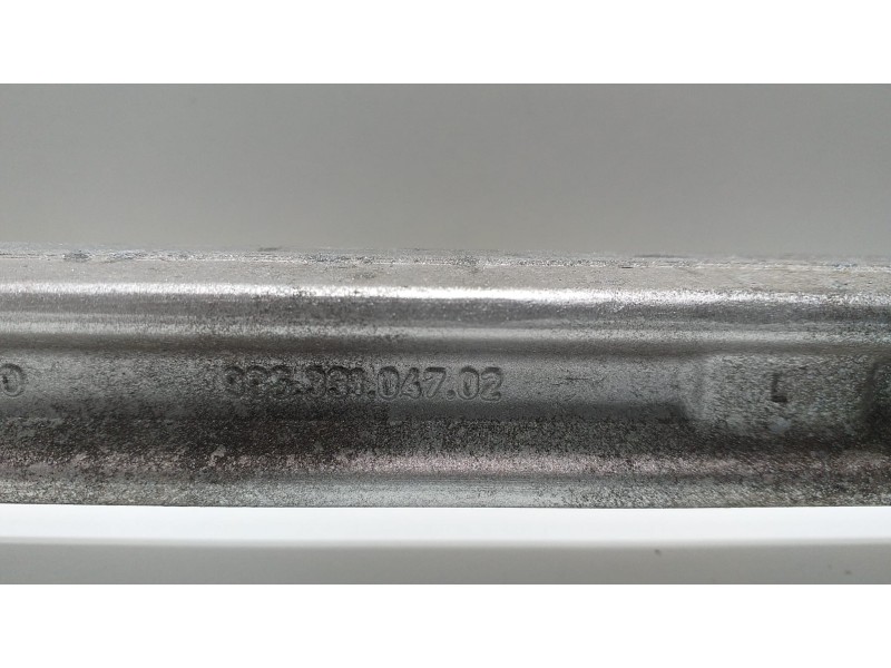 Recambio de brazo suspension superior trasero derecho para porsche 911 (typ 996) carrera 4 cabrio referencia OEM IAM 99633104702