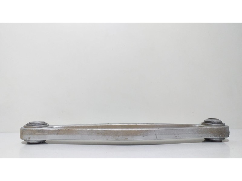 Recambio de brazo suspension superior trasero izquierdo para volkswagen touareg (7l6) v6 tdi referencia OEM IAM 7L0505376A 64438