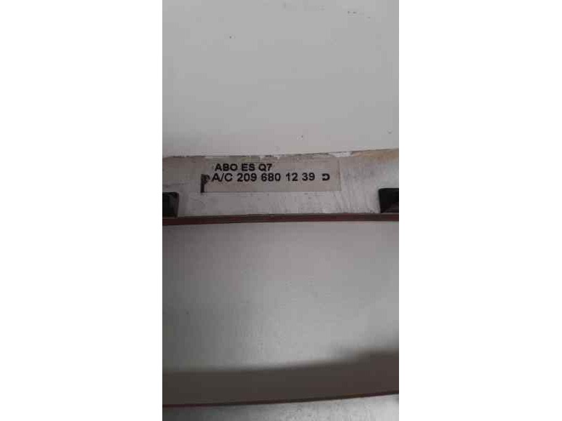 Recambio de salpicadero para mercedes-benz clase clk (w209) coupe 270 cdi (209.316) referencia OEM IAM 2096801239 39528 