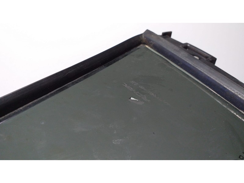 Recambio de luna custodia trasera izquierda para toyota auris luna+ referencia OEM IAM 6818902090 72938 R