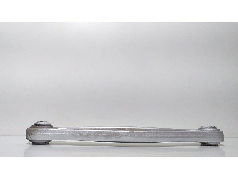 Recambio de brazo suspension superior trasero derecho para volkswagen touareg (7l6) v6 tdi referencia OEM IAM 7L0505376A 64441 