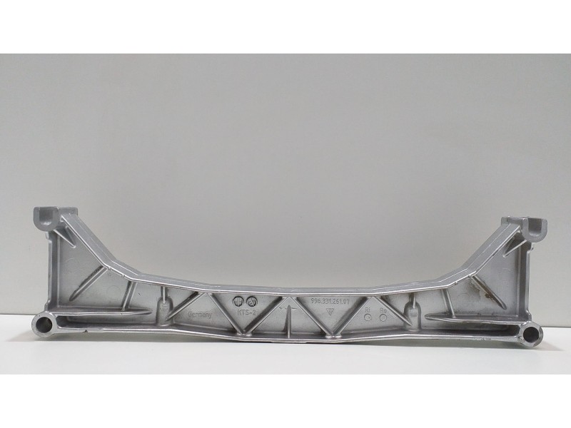 Recambio de travesaño trasero para porsche 911 (typ 996) carrera 4 cabrio referencia OEM IAM 99633126107 52513 