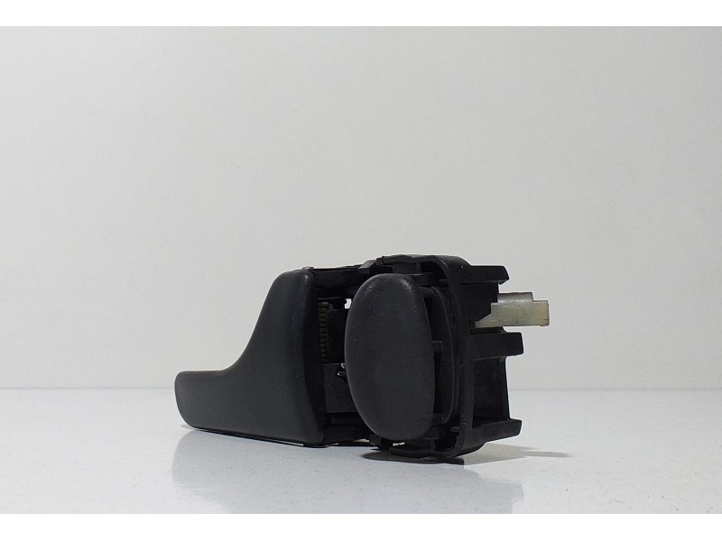 Recambio de maneta interior delantera derecha para nissan terrano/terrano.ii (r20) comfort referencia OEM IAM 8067090J00 64466 