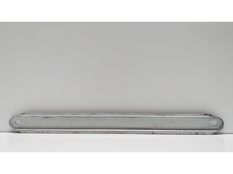 Recambio de travesaño inferior para porsche 911 (typ 996) carrera 4 cabrio referencia OEM IAM M9604 52518 