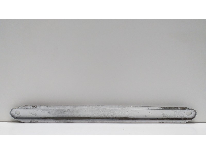 Recambio de travesaño inferior para porsche 911 (typ 996) carrera 4 cabrio referencia OEM IAM M9604 52519 