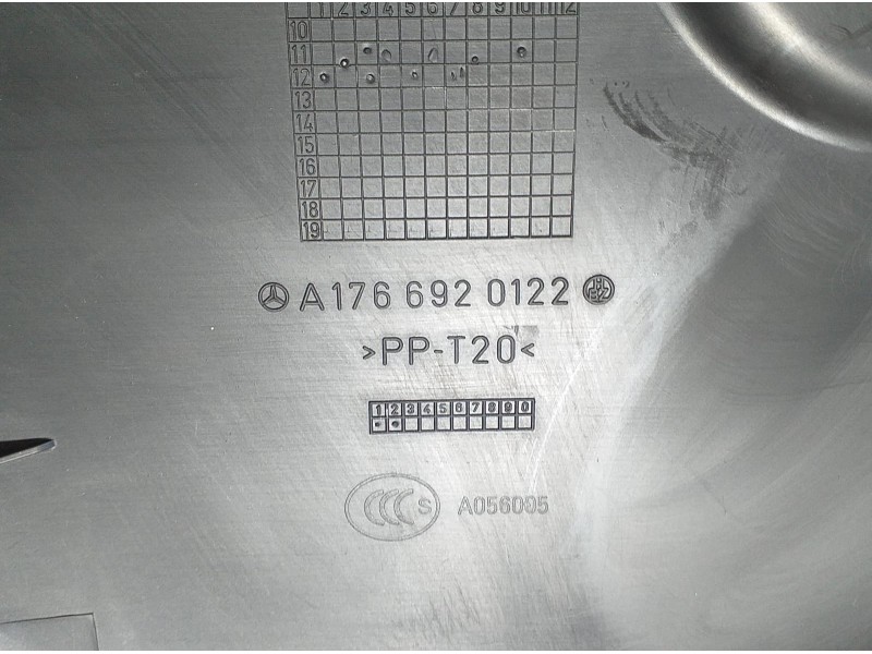 Recambio de molduras delanteras para mercedes-benz clase a (w176) a 180 cdi blueefficiency (176.000) referencia OEM IAM A1766920