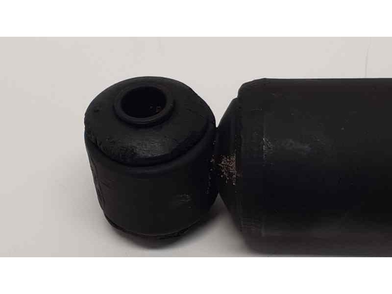 Recambio de juego amortiguadores trasero para chrysler voyager (rg) 2.5 crd lx warner bros referencia OEM IAM 04743222AA 39636 