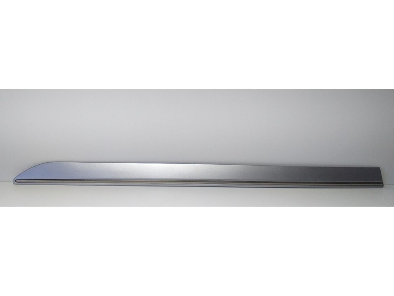 Recambio de molduras traseras para mercedes-benz clase r (w251) 320 cdi l (251.122) referencia OEM IAM A2516902562 73054 