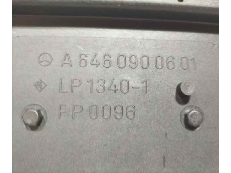 Recambio de filtro aire para mercedes-benz clase e (w211) berlina e 270 cdi (211.016) referencia OEM IAM A6460900601 85647 