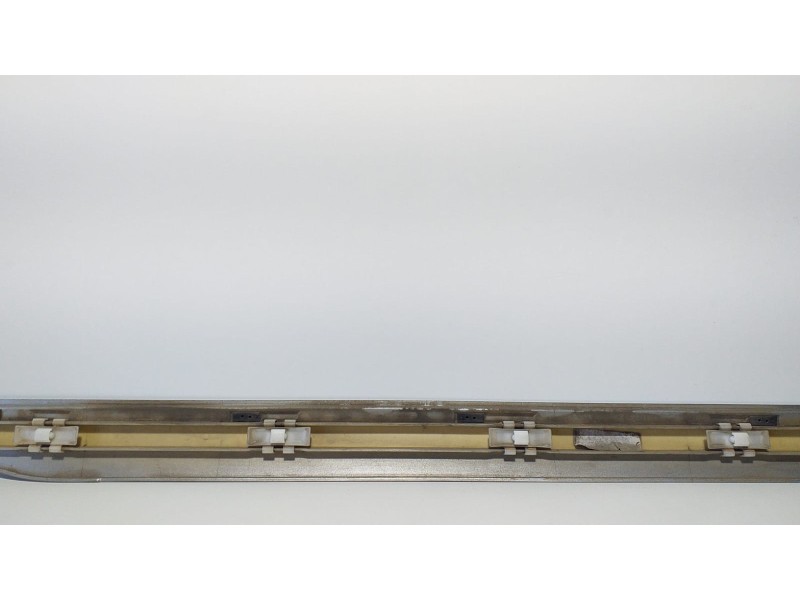 Recambio de molduras traseras para mercedes-benz clase r (w251) 320 cdi l (251.122) referencia OEM IAM A2516902562 73054 