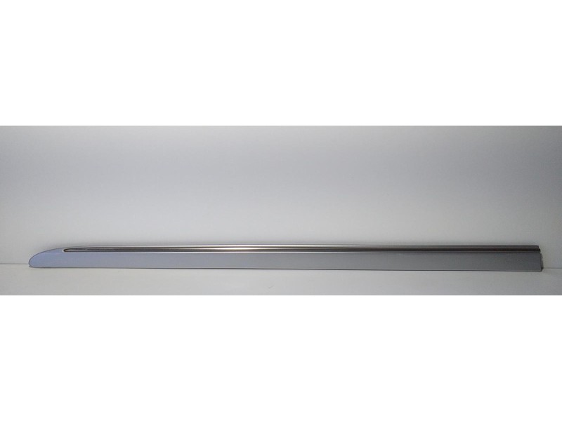 Recambio de molduras delanteras para mercedes-benz clase r (w251) 320 cdi l (251.122) referencia OEM IAM A2516902162 73055 