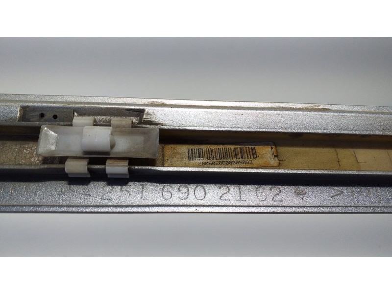 Recambio de molduras delanteras para mercedes-benz clase r (w251) 320 cdi l (251.122) referencia OEM IAM A2516902162 73055 