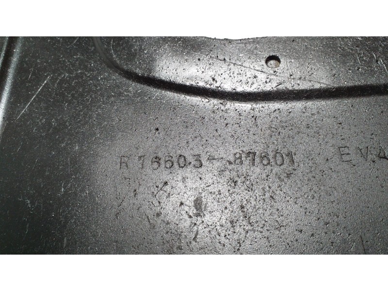 Recambio de guardabarros para daihatsu feroza f-300 referencia OEM IAM 76603-87601 64573 