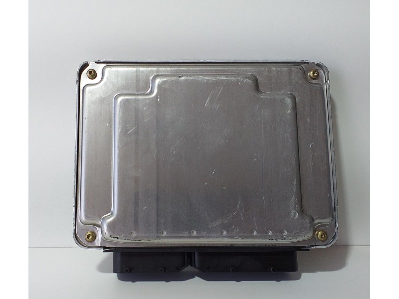 Recambio de centralita motor uce para audi a6 avant (4b5) 2.5 tdi referencia OEM IAM 4B2907401E 73114 R