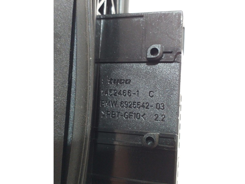 Recambio de puerta delantera derecha para mini countryman (r60) cooper referencia OEM IAM 405697A11 52686 