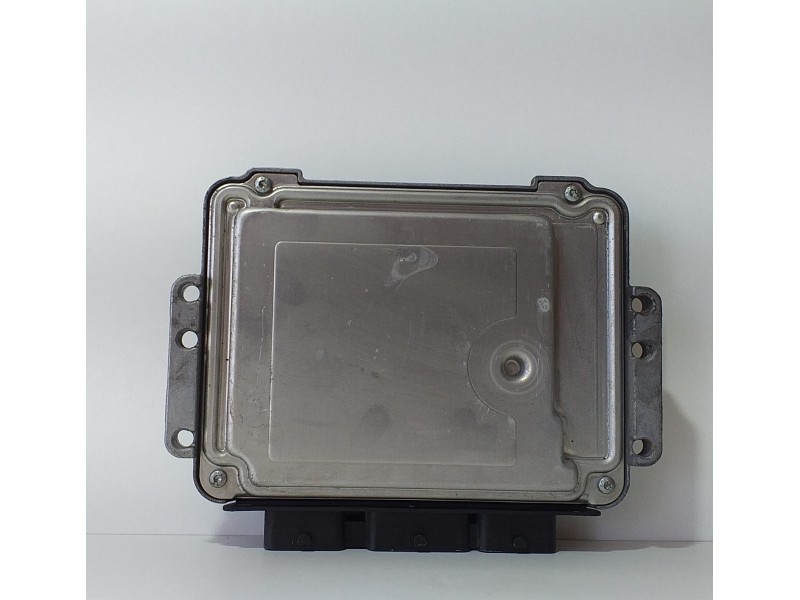Recambio de centralita motor uce para renault scenic ii authentique referencia OEM IAM 8200391966 73145 R