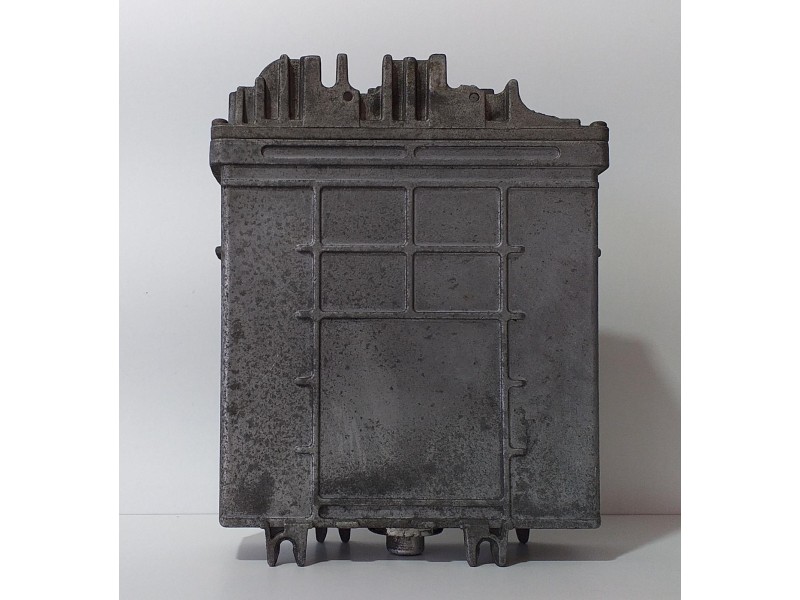 Recambio de centralita motor uce para renault laguna (b56) 1.9 dti rxe referencia OEM IAM 7700105952 73147 R